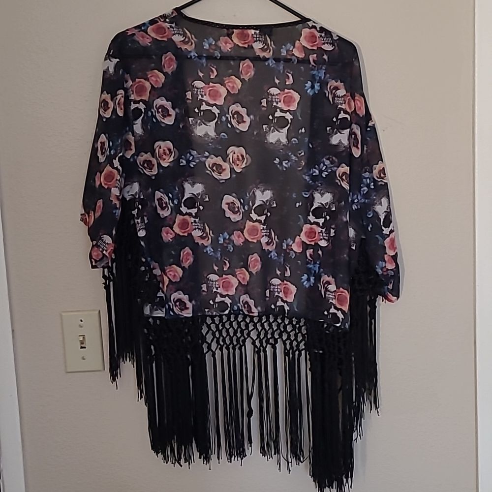 Spin Doctors Whimsagoth Fringe Cover up Shawl - Picture 5 of 10